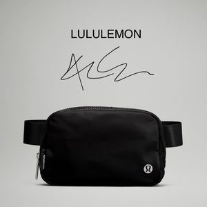 Lululemon everywhere belt bag black